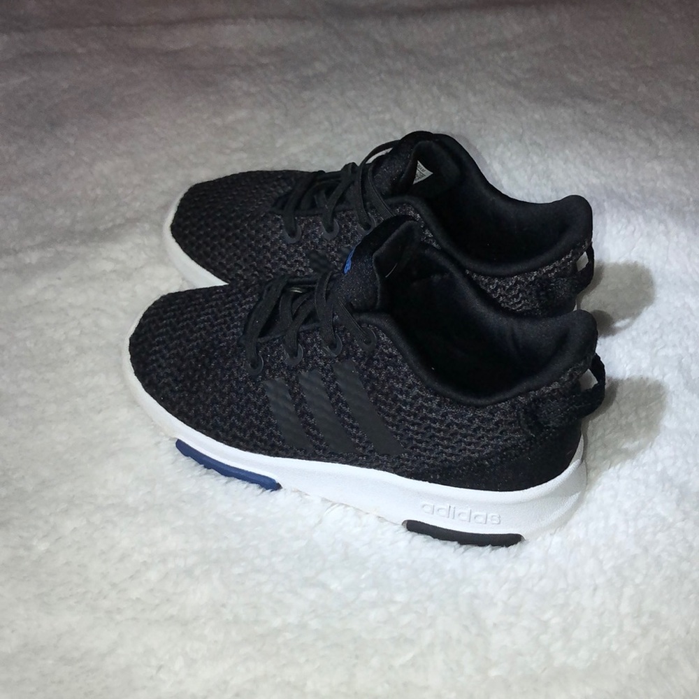 Adidas tennis shoe